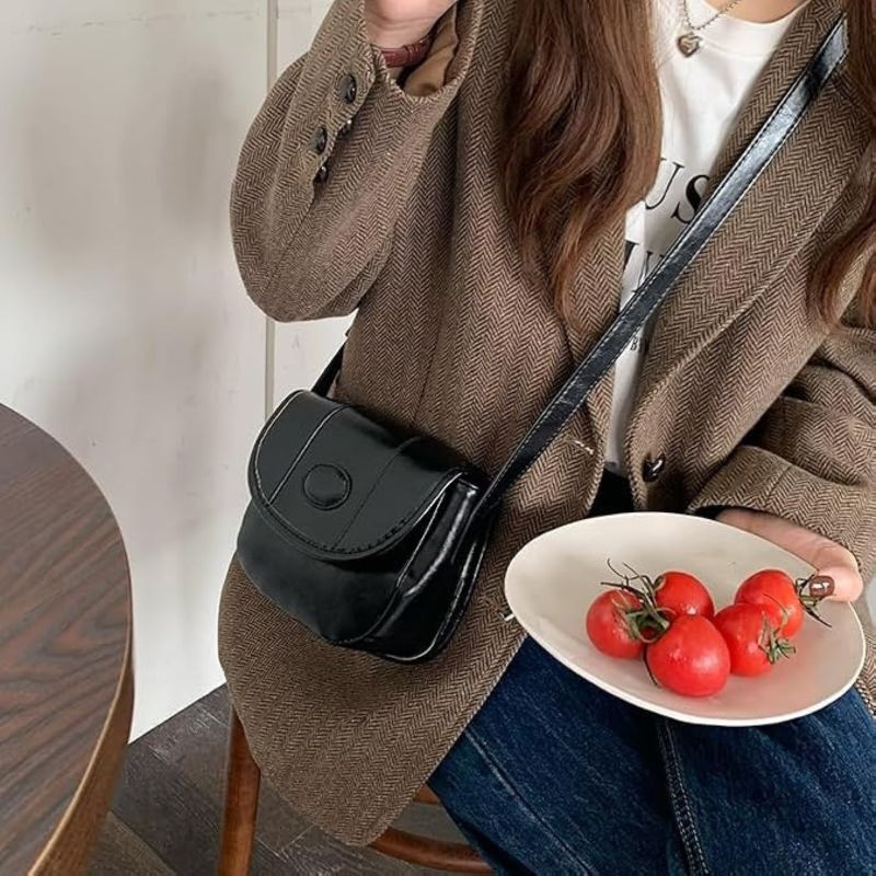 Vintage Oil Wax Leather Saddle Crossbody Bag