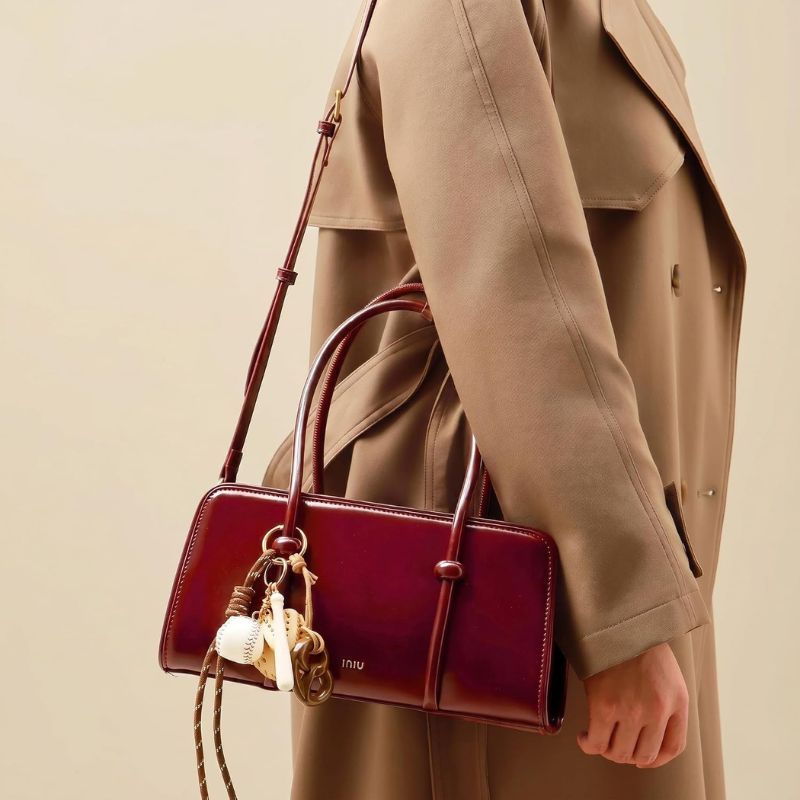 Spacious Multi Pocket Bag Women's Shoulder Bag